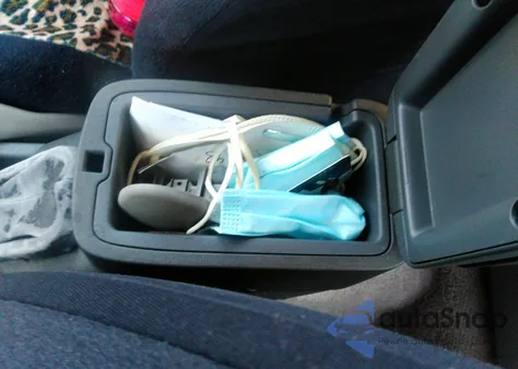 2004 Saturn Ion Level 2 из США, поврежденный, VIN 1G8AJ52F44Z159616